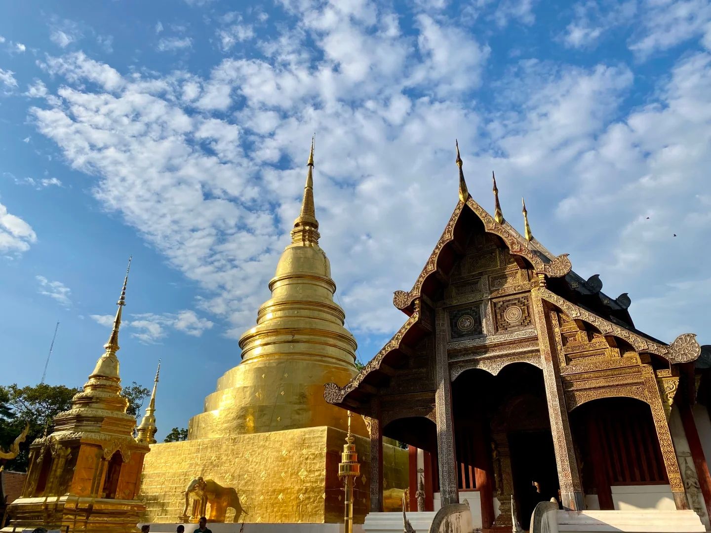 Fewer crowds is one real monsoon advantage—palace courtyards and temple walks feel open again.
