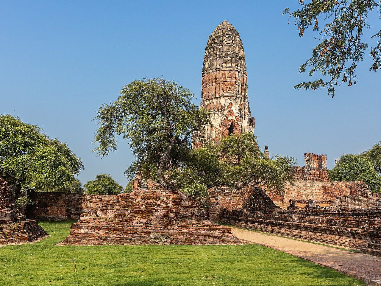 Wat Ratchaburana