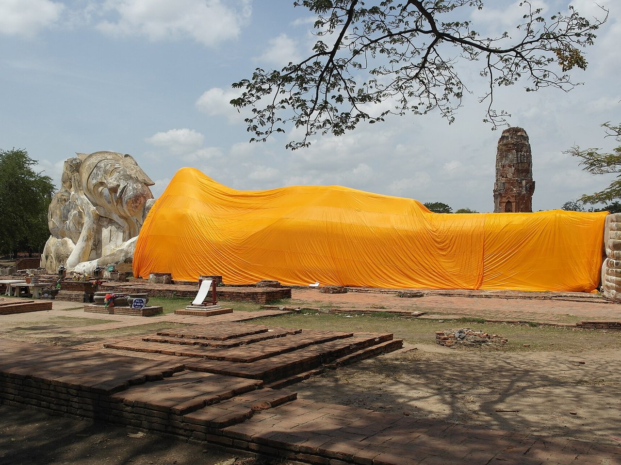 Wat Lokayasutharam