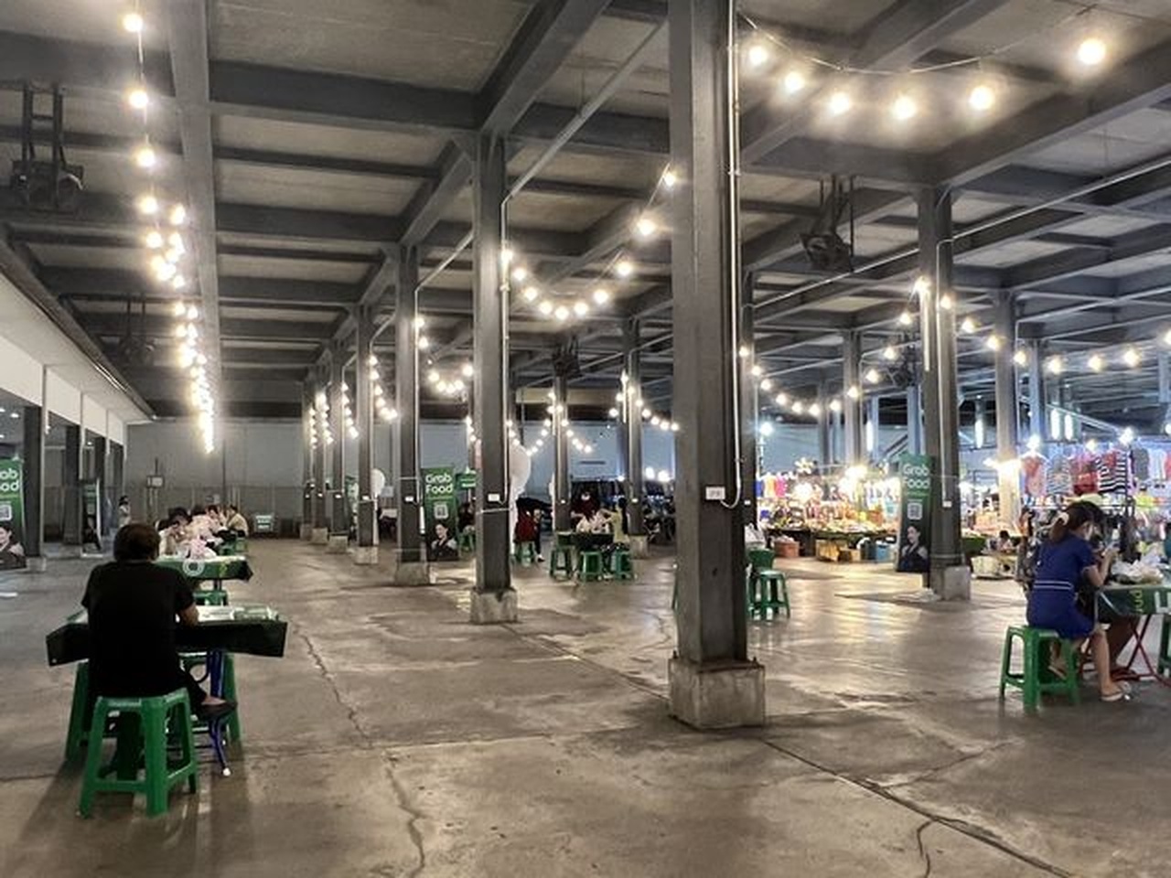 Thepprasit Night Market